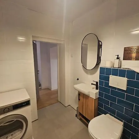 Heart Of City Center 4Br 2Bath 10 Pers Bucarest Esterno foto