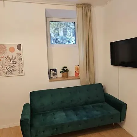 Heart Of City Center 4Br 2Bath 10 Pers Bucarest Esterno foto