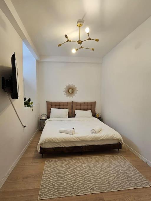 Heart Of Center 4br 2bath 10 Pers *