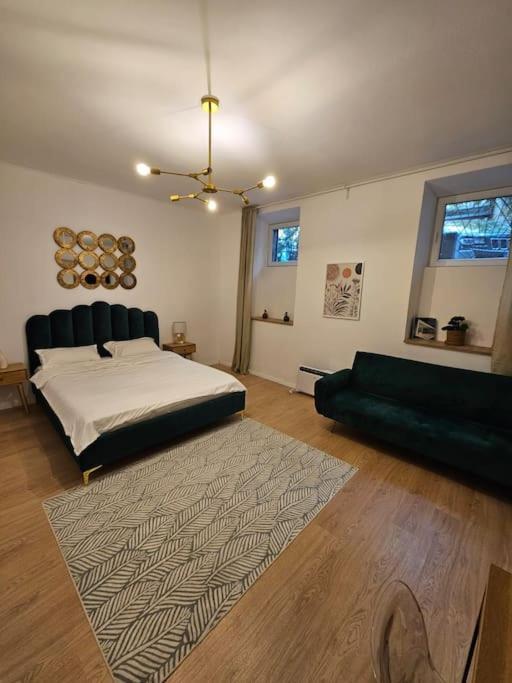 Heart Of Center 4br 2bath 10 Pers Apartment Bucharest