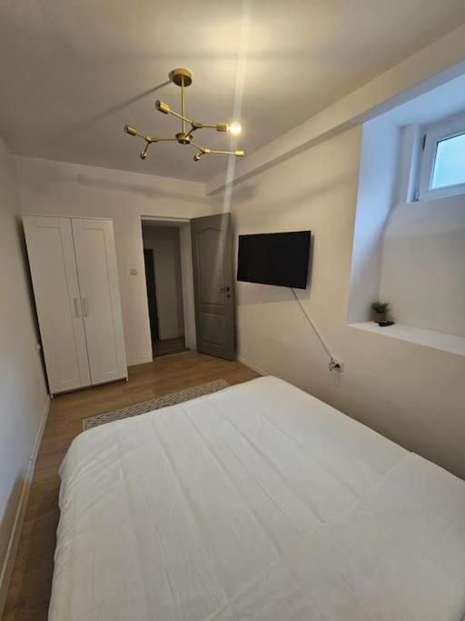 Apartment Heart Of Center 4br 2bath 10 Pers
