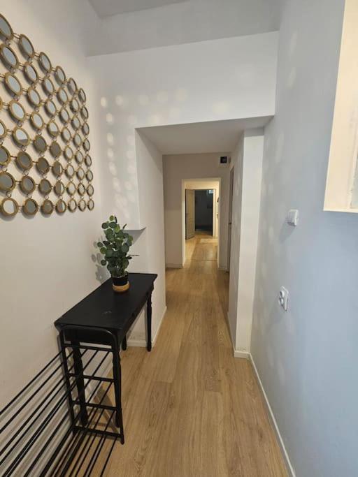 Heart Of Center 4br 2bath 10 Pers Apartment *