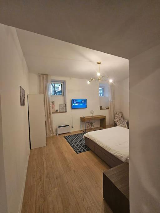 Heart Of Center 4br 2bath 10 Pers *